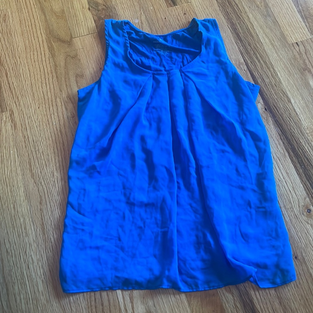 Blue sleeveless blouse